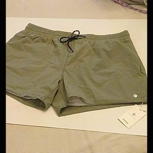 Flex Living brand Mens active shorts with liner XL